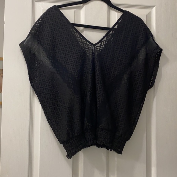 Guess brand small lace style blouse - Picture 3 of 5